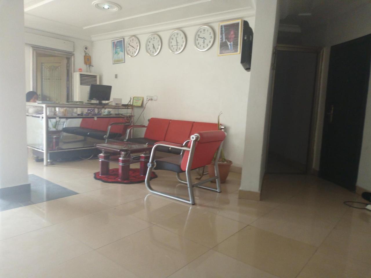 Flamingo Hotel Festac Town Екстер'єр фото